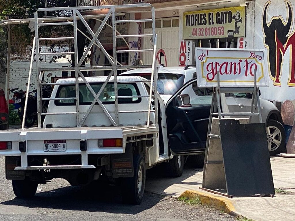 Conductor es víctima de ataque armado en Morelia