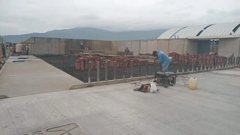 Construcción de nueva escuela en villas del pedregal