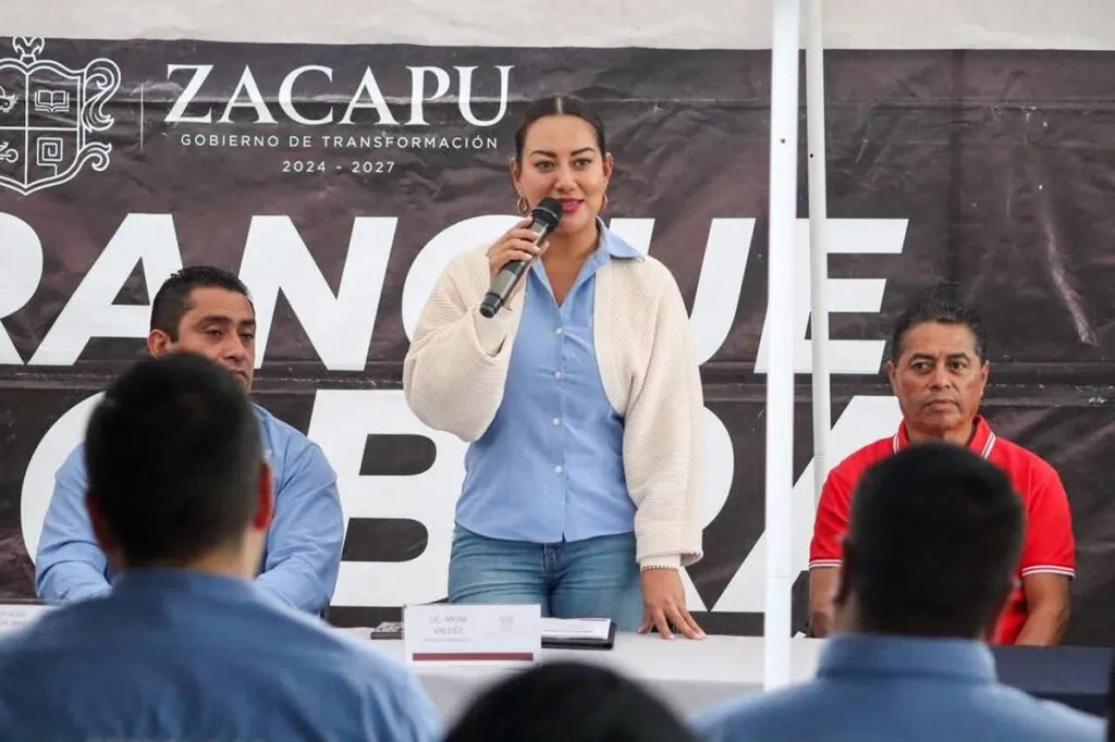 Cumplimos con Tiríndaro, inicia construcción de techumbre en espacio multideportivo: Mónica Valdez Pulido-1