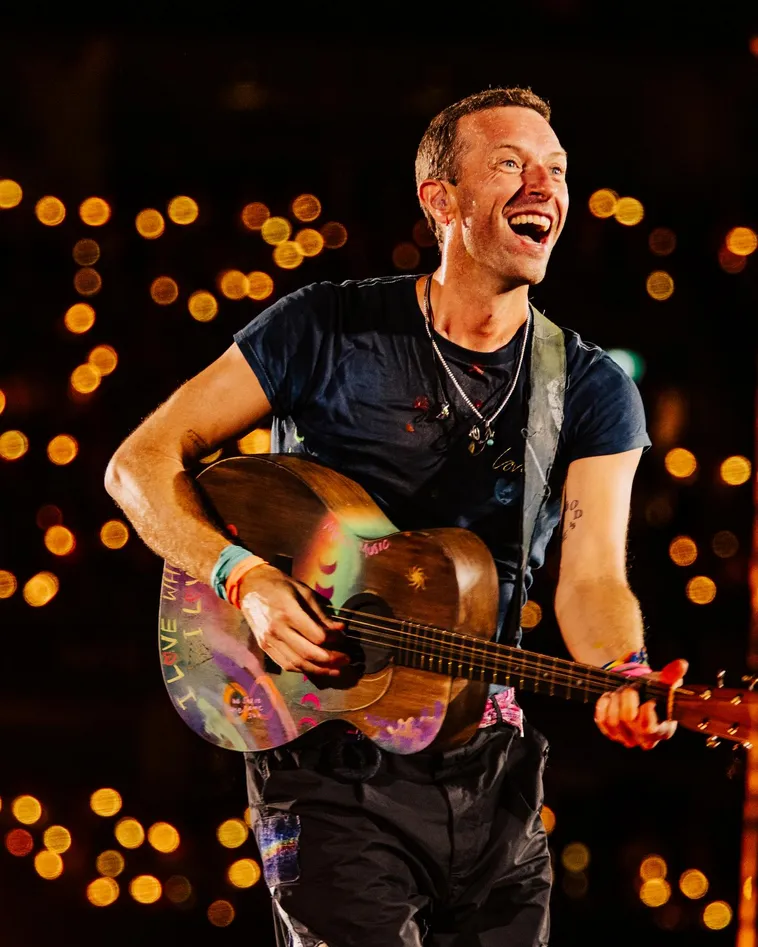Dakota Johnson y Chris Martin terminan su relación tras casi ocho años juntos-1