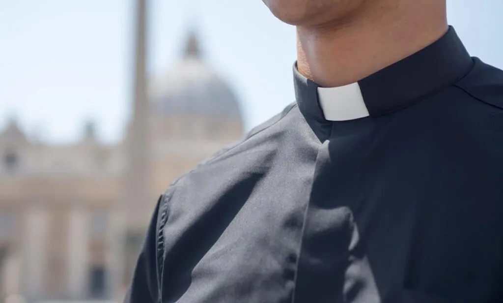 Dan prisión preventiva a sacerdote de los Legionarios de Cristo acusado de violación a una menor de edad
