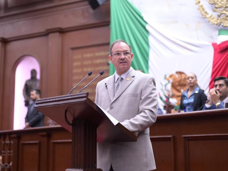 David Martínez presenta iniciativa de reforma de ley para fortalecer y prevenir la discriminación