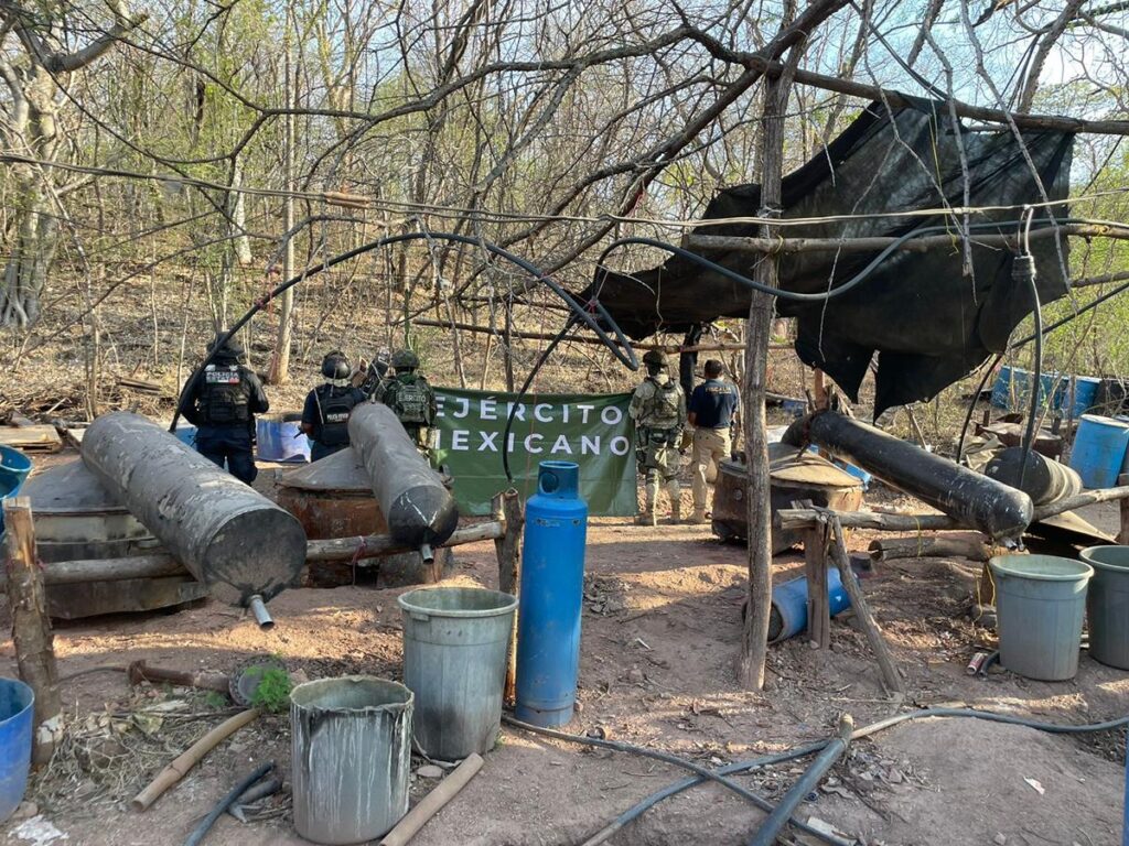 Desmantelan laboratorio de metanfetamina en Huetamo: SSP