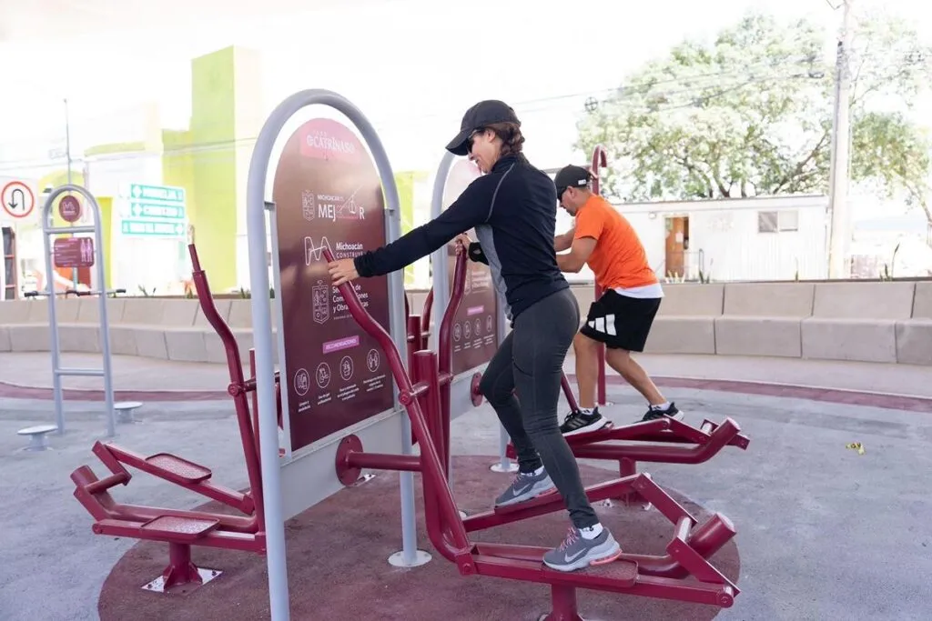 destacan beneficios del paso catrinas en Morelia