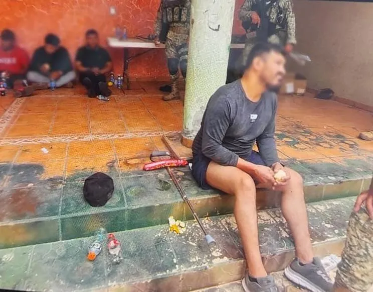 Detenidos por explosión de “narcomina” en Michoacán tenían vínculo con militares de Colombia