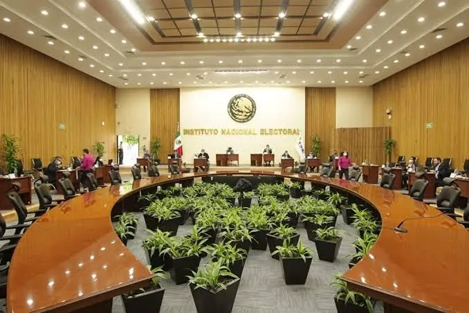 Determina INE receso para revisar dictámenes de elecciones judiciales