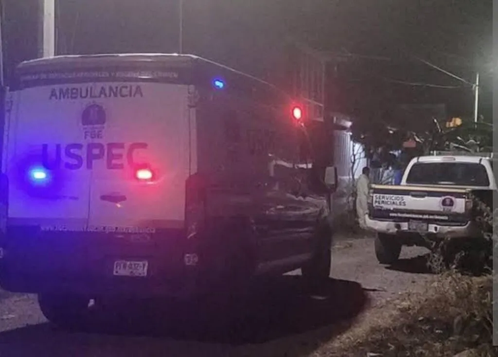 Doble asesinato un hombre y una mujer en la salida Charo en Morelia
