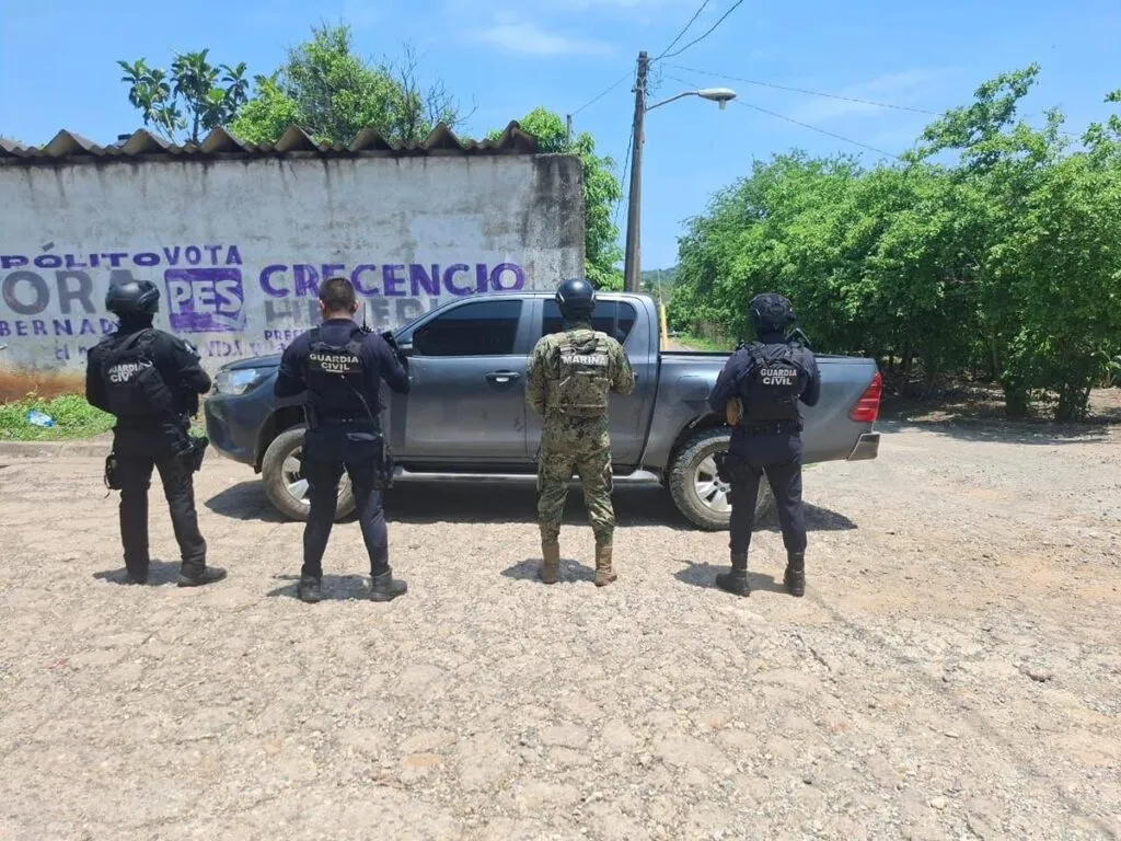 Dos fusiles y un vehículo asegurados en Lázaro Cárdenas: SSP