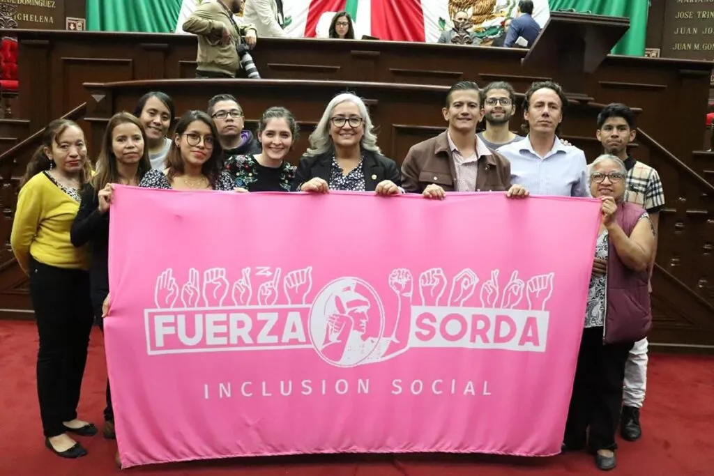 Emma Rivera celebra el reconocimiento constitucional de la Lengua de Señas Mexicana-1