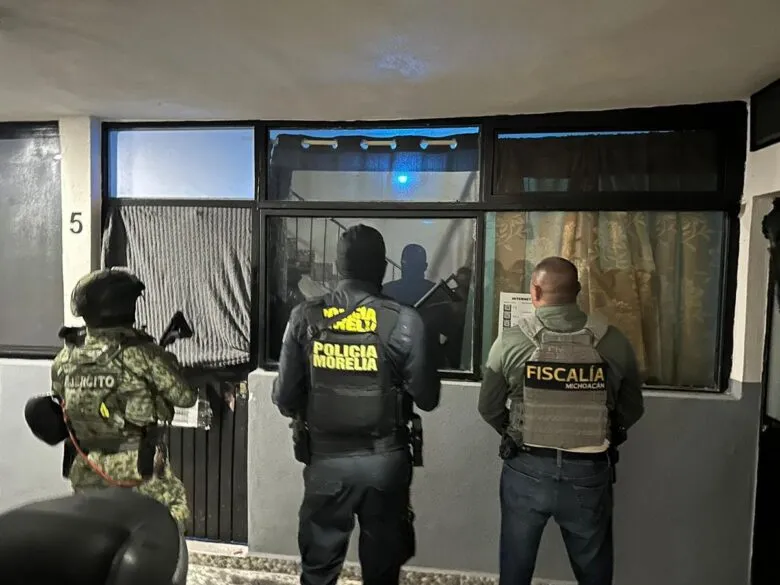 En cateo, asegura Fiscalía General inmueble relacionado en conductas ilícitas y detiene a dos personas