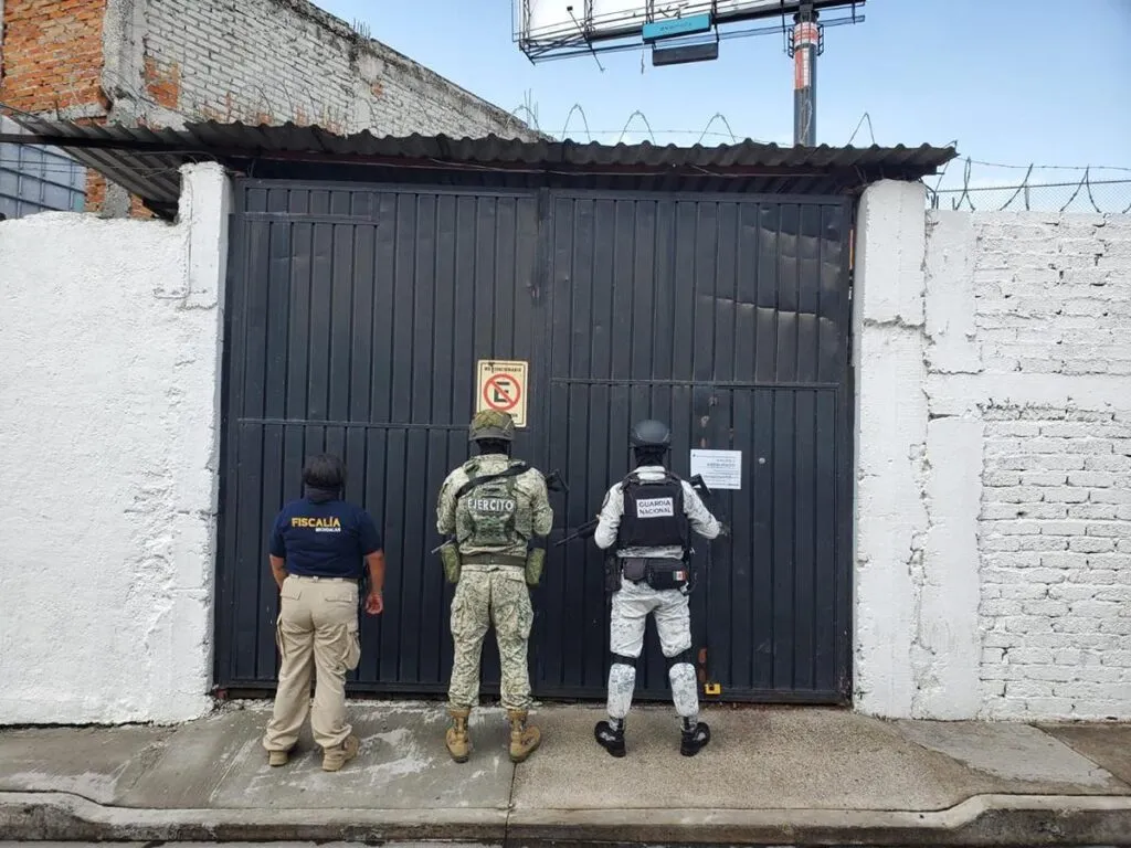 en cuatro cateos aseguran más de mil 400 dosis de metanfetamina en Michoacán