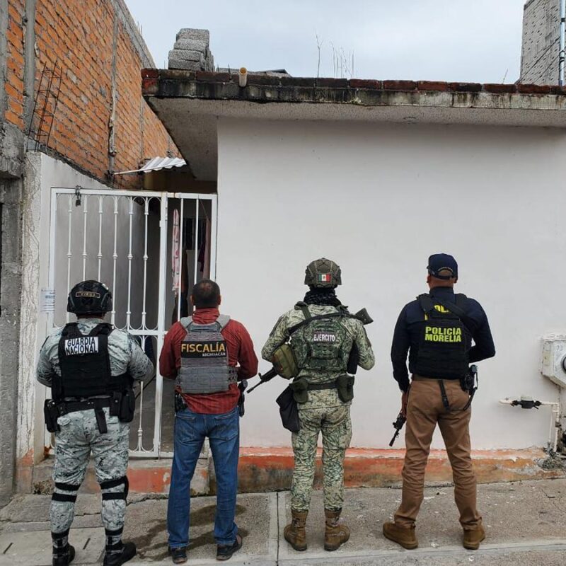 En Morelia, FGE catea dos inmuebles relacionados en conductas ilícitas y asegura más de mil dosis de narcótico