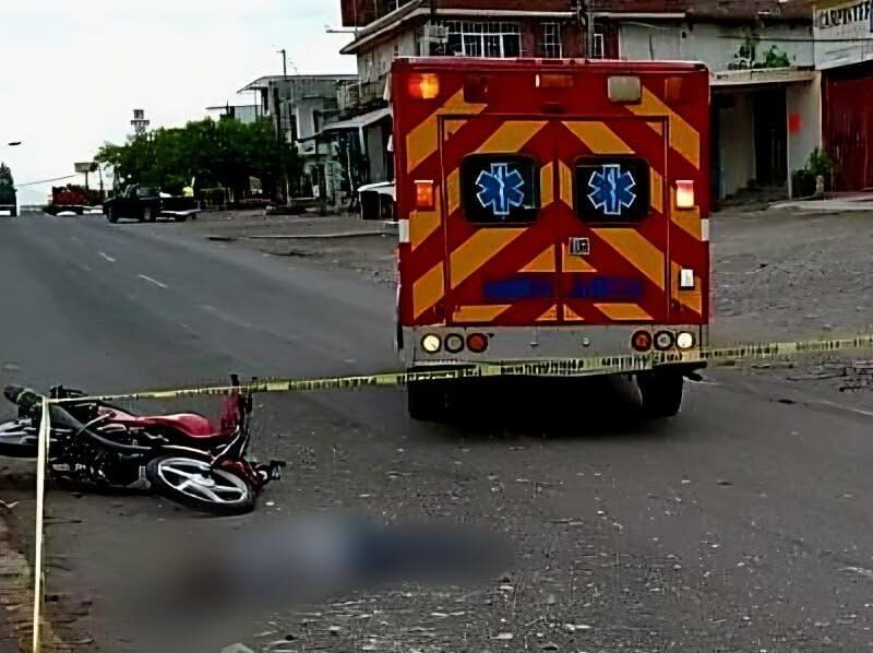 En Múgica atropellan a abuelito y pierde la vida