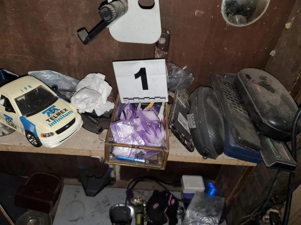 En Pátzcuaro y Morelia, asegura FGE más de 2 mil dosis de narcóticos-1