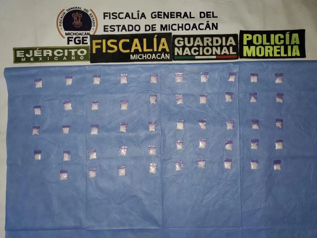 En Pátzcuaro y Morelia, asegura FGE más de 2 mil dosis de narcóticos