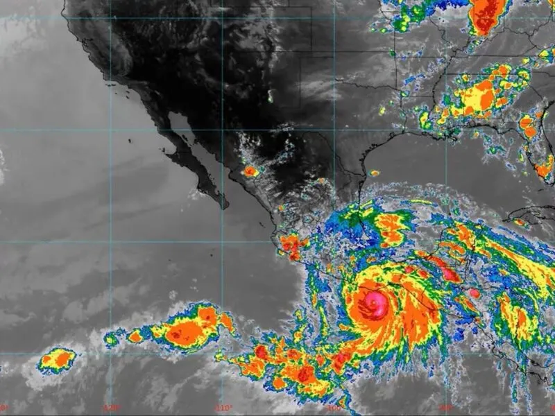 ‘Erick’ ya es huracán categoría 2; decretan alerta naranja en costas del Pacifico