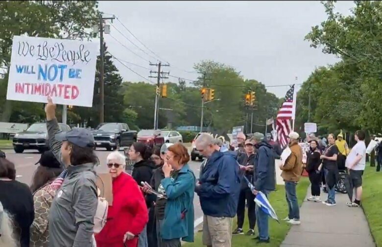 Estadounidenses protagonizan protestas contra Trump