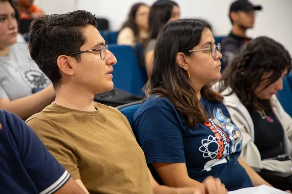 Estudiantes nicolaitas UMSNH, futuros científicos y científicas; iniciarán estancias de investigación
