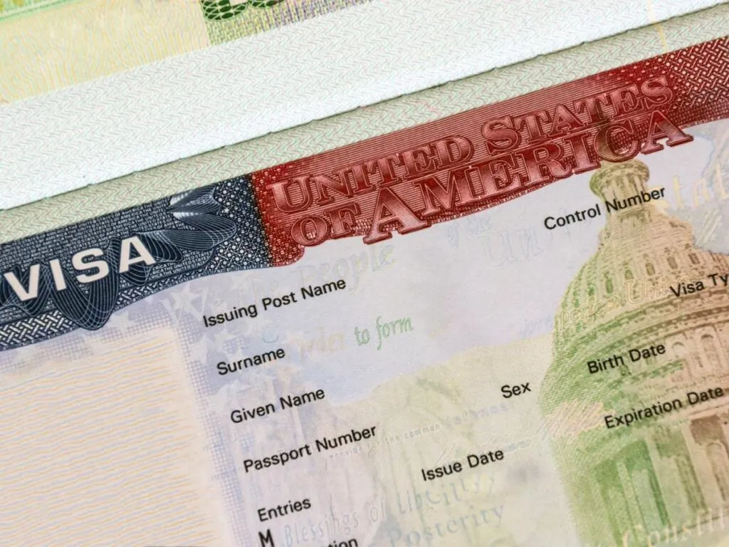 EU quita visas a familiares o personas relacionadas con CIBanco, Intercam y Vector