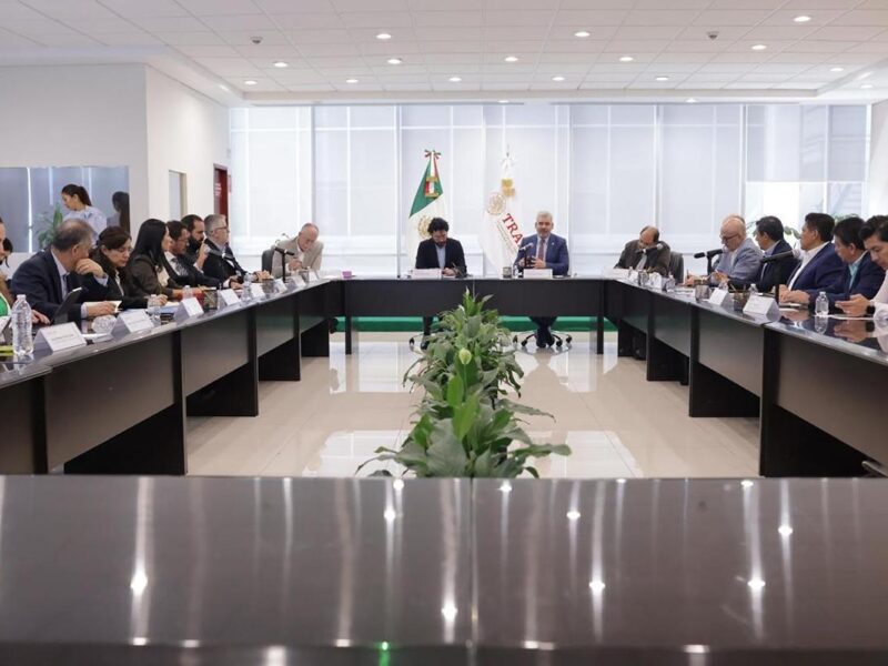 Formalización laboral, compromiso compartido con Sheinbaum: Bedolla