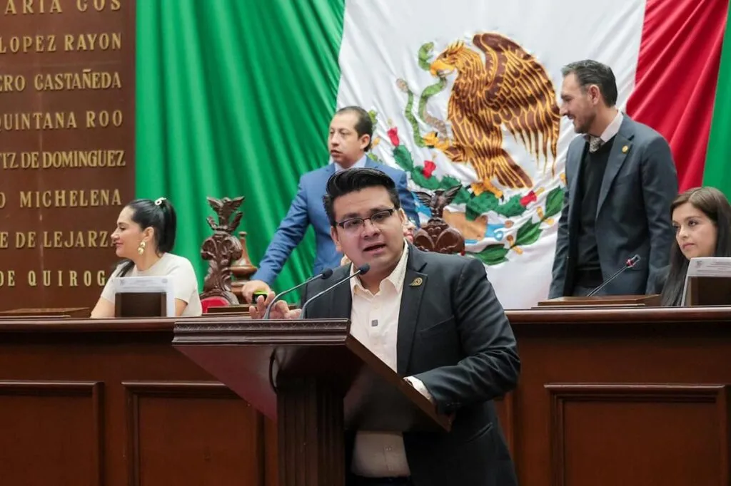 Garantizar vacunación completa en Michoacán es esencial para la salud infantil, Toño Carreño 1