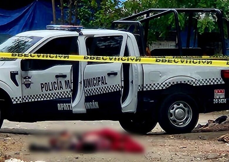 Hallan cadáver de hombre torturado y 'encobijado' en Apatzingán