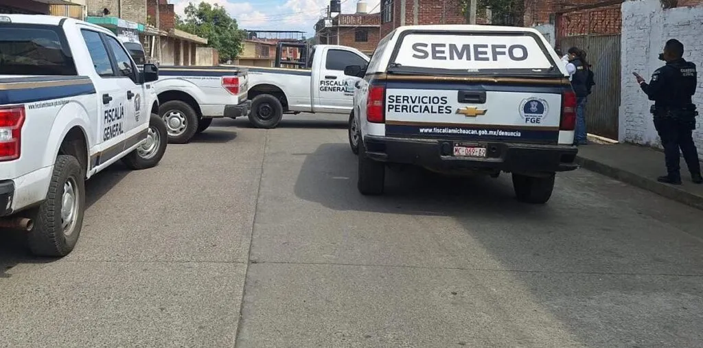 Hallan hombre asesinado a balazos en Apatzingán