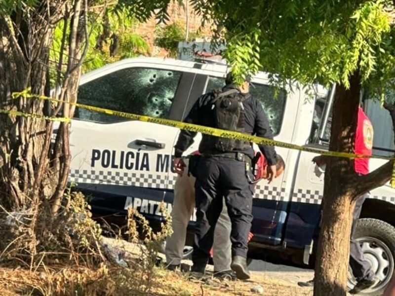 Identifican el cadáver hallado en barranca; su taxi fue clave en emboscada contra policías en Apatzingán-2