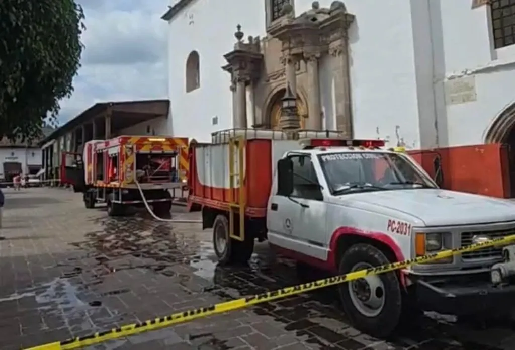 Incendio en bodega en la Catedral de San Jerónimo en Tacámbaro