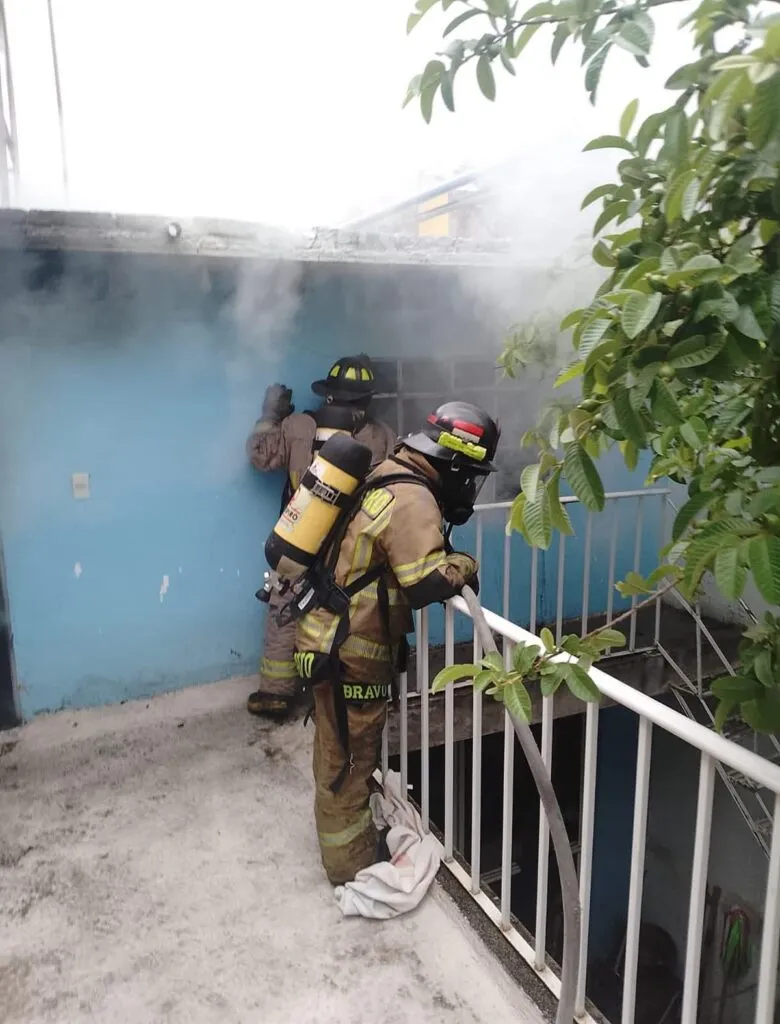 Incendio en Morelia, se suscitó por un corto circuito 2