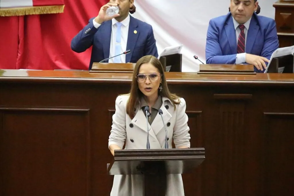 Indispensable apostarle a la capacitación política de las mujeres: Nalleli Pedraza-1
