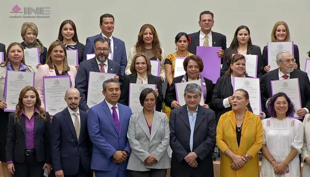 INE valida elección del tribunal de disciplina