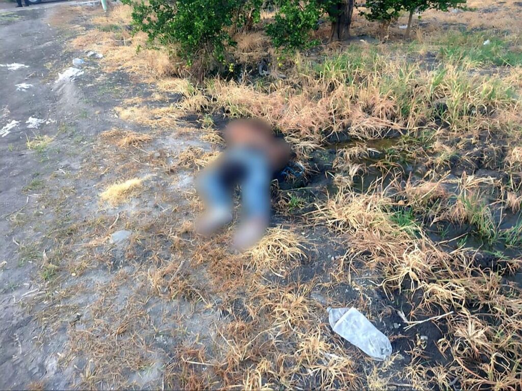 Investigan el hallazgo del cadáver de un hombre en Apatzingán