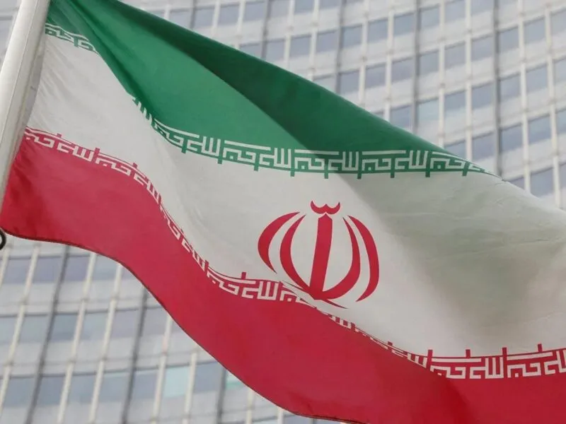 Irán anuncia que reanudará su programa nuclear tras acuerdo de alto al fuego con Israel