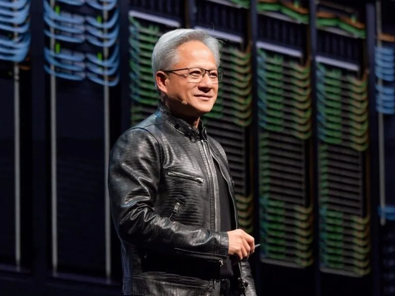 Jensen Huang apuesta por robots y coches autónomos