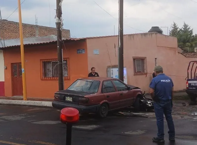 Joven fallece en accidente vehicular en Tangancícuaro