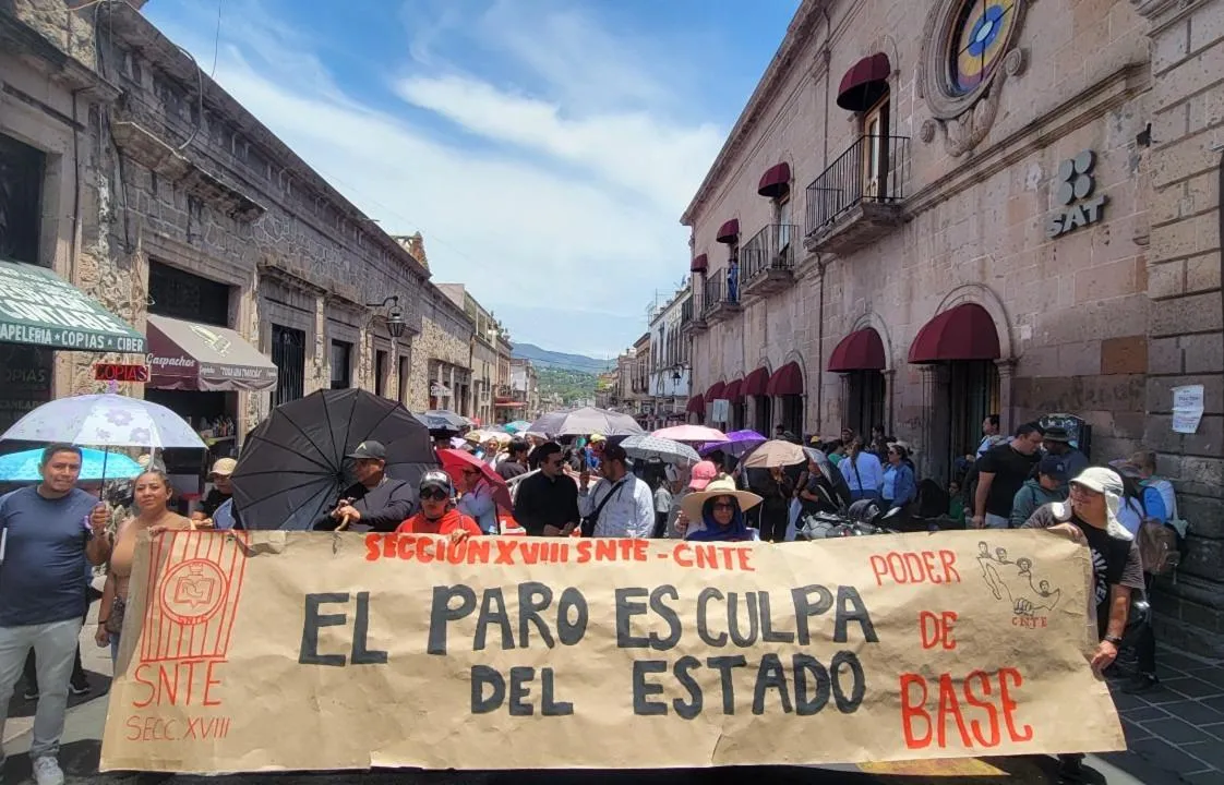 La CNTE se levanta sin bandera, sin rumbo y sin logros