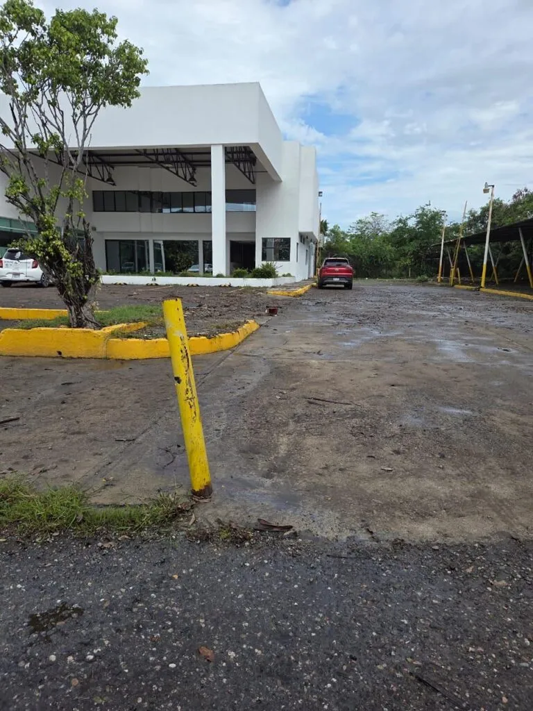 Lluvias dejaron inundaciones en colonias en Lázaro Cárdenas, SSM atiende afectaciones-2
