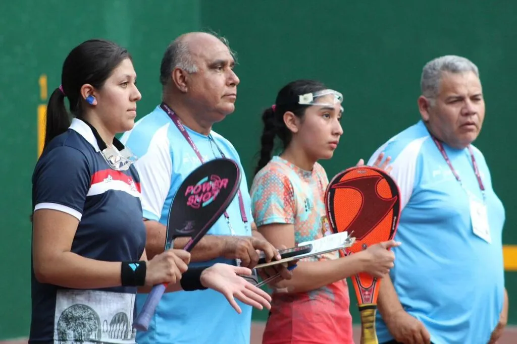 Michoacán destaca en paleta goma en olimpiada nacional
