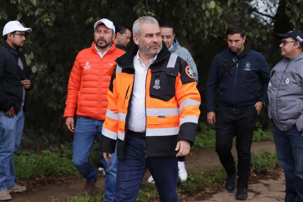 Michoacán, en alerta por huracán “Erick” que evoluciona a categoría 3: Bedolla-1