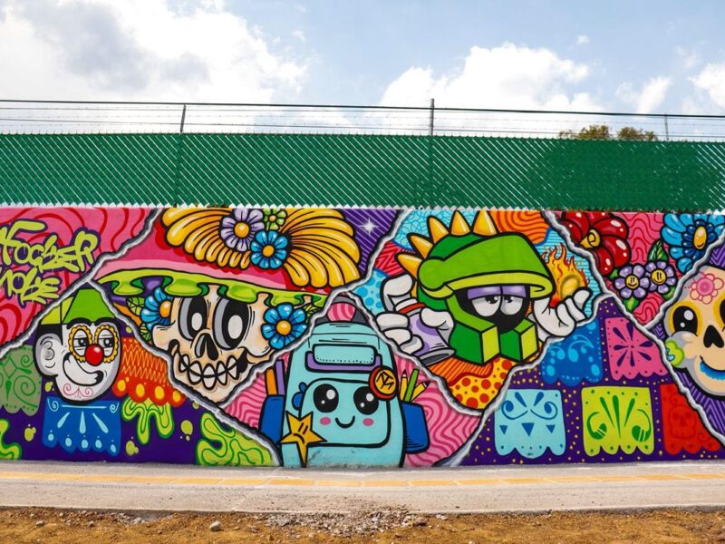 Mural de artistas urbanos en paso Catrina