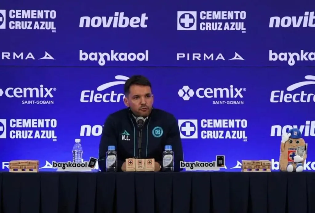 Nicolas Larcamón es nuevo DT de Cruz Azul