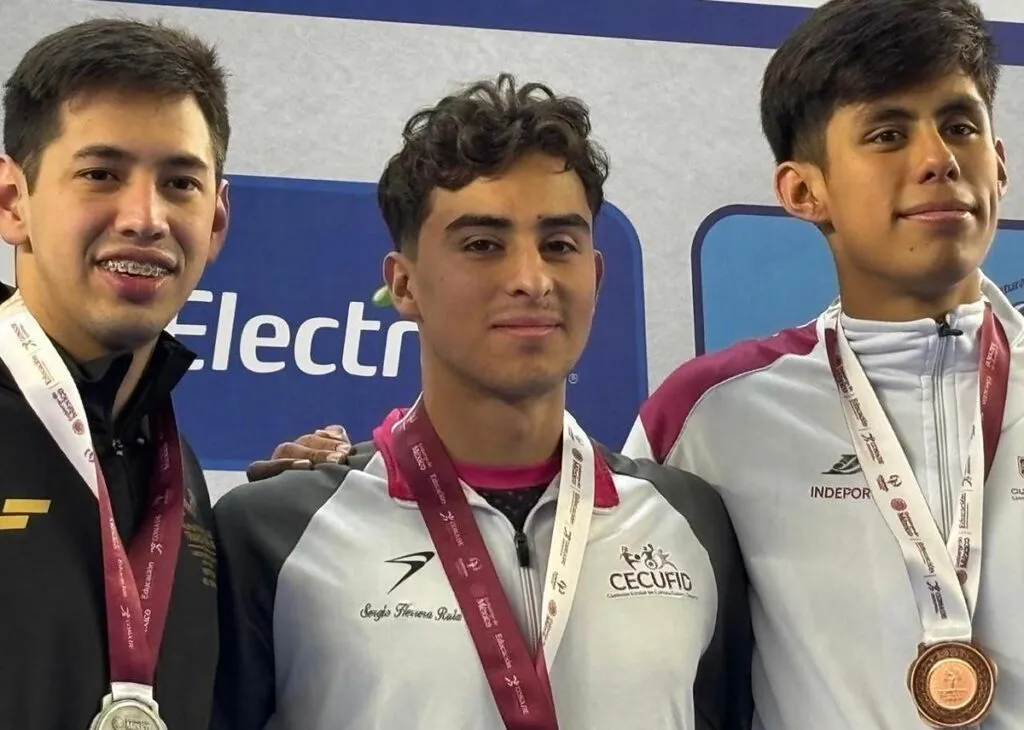 Oro para Michoacán en olimpiada nacional, en 100 metros mariposa