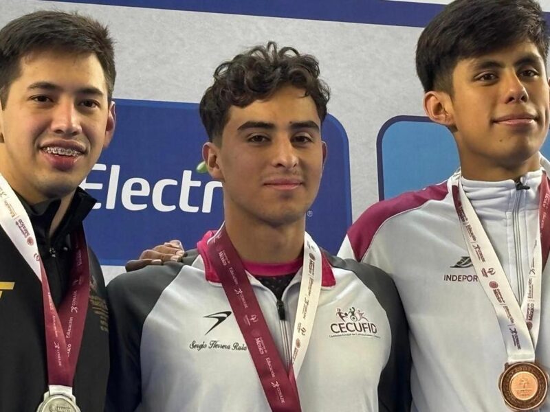 Oro para Michoacán en olimpiada nacional, en 100 metros mariposa