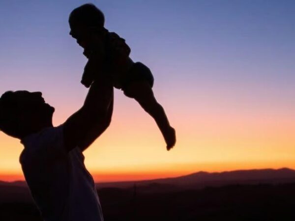 Padres solteros en Michoacán: casi 37 mil hombres encabezan un hogar sin pareja