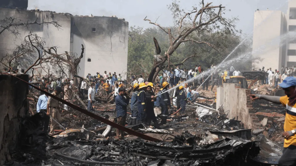 Pasajero sale con vida de accidente mortal del avión de Air India