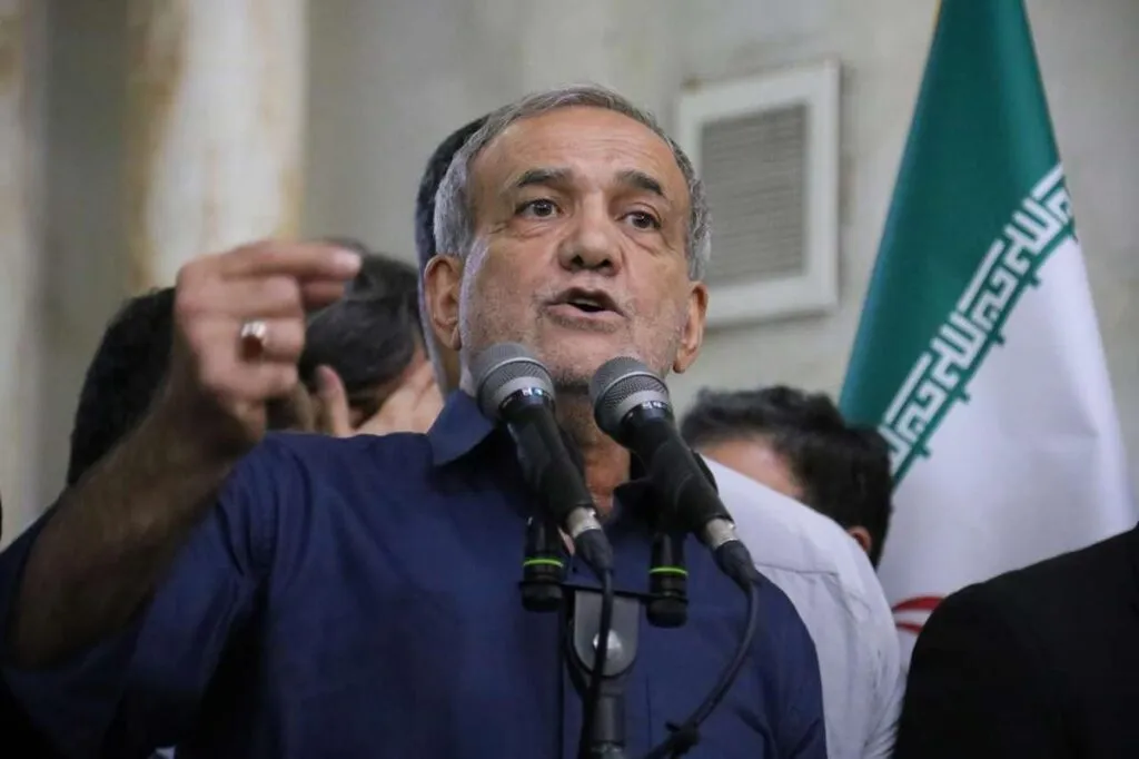 Presidente de Irán descarta cese de actividades nucleares "bajo ninguna circunstancia"