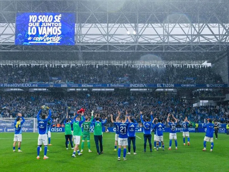 Real Oviedo festeja ascenso a primera división