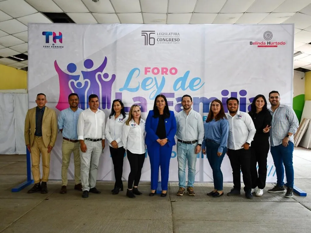 Realiza diputada Tere Herrera primer foro para construir la Ley de la Familia-1