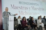 Reconoce Bedolla compromiso y vocación educativa de docentes michoacanos